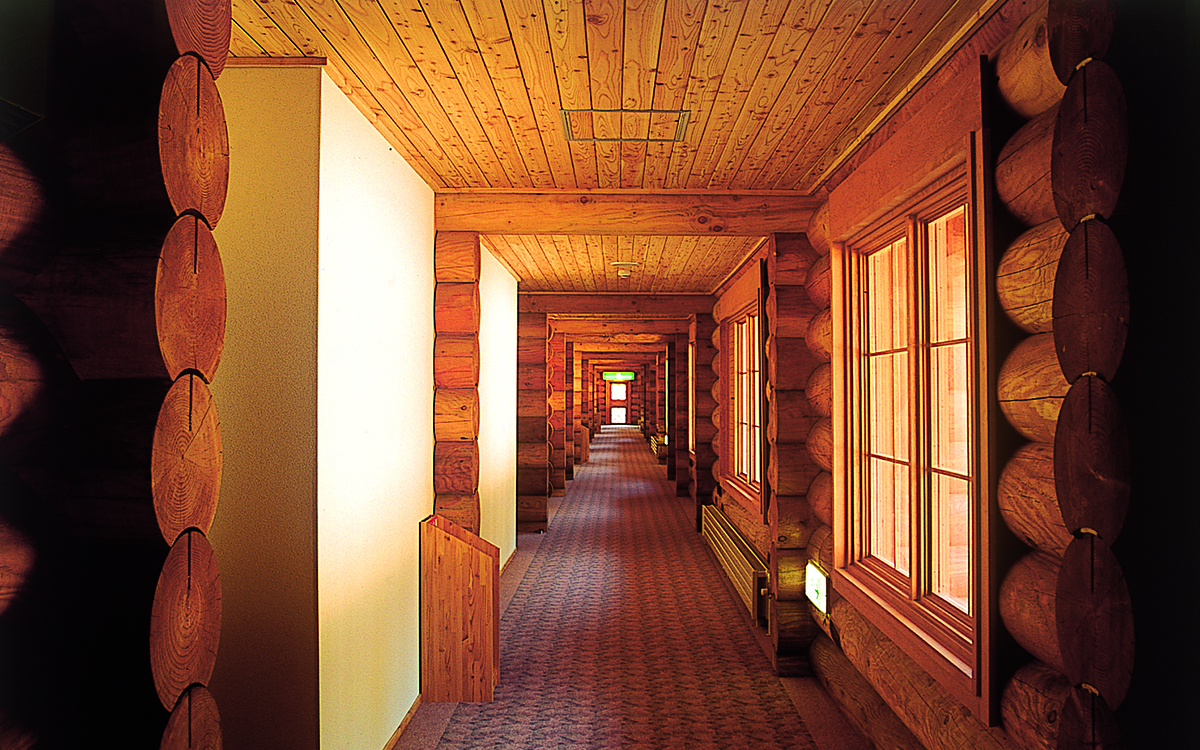 かなやま湖ログホテルラーチ