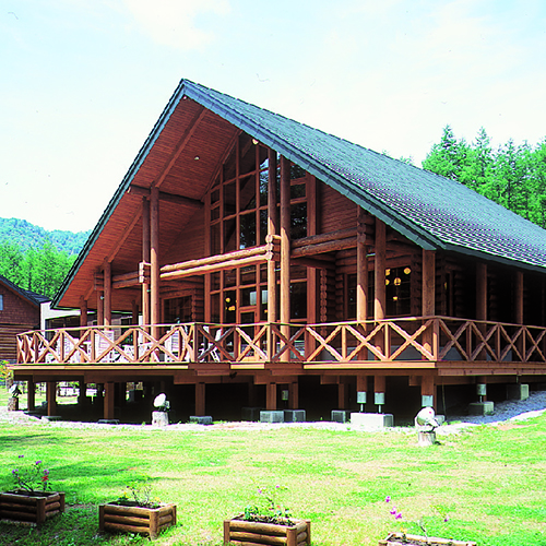 かなやま湖ログホテルラーチ